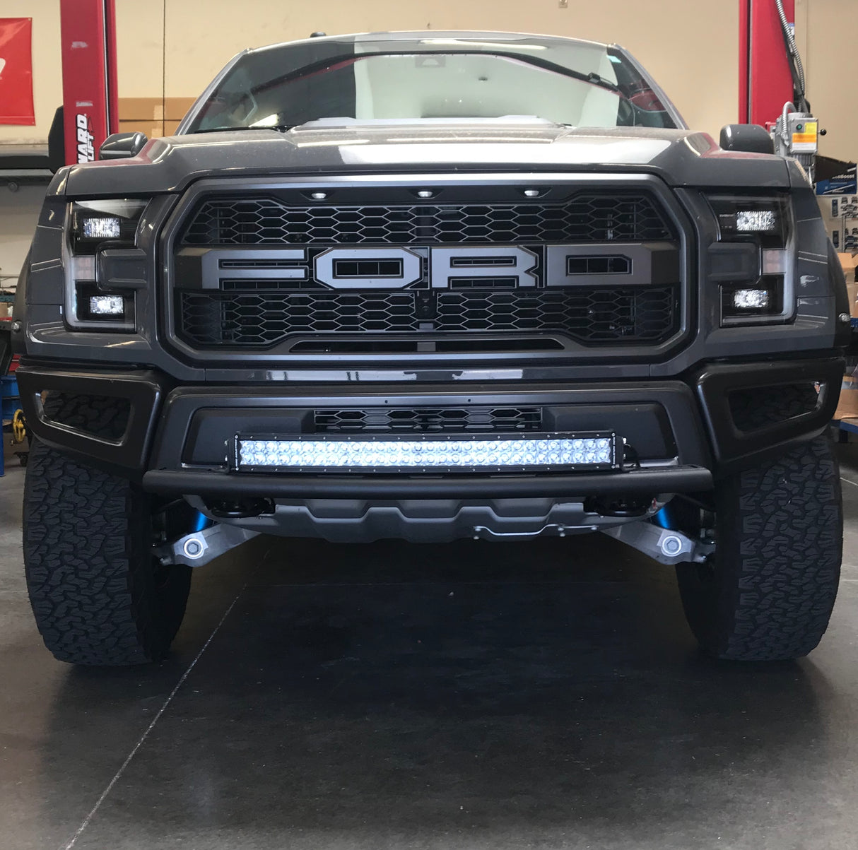 (2015+ F150 & 2017+ Raptor ) Single Tube Light Mount - stock bumper