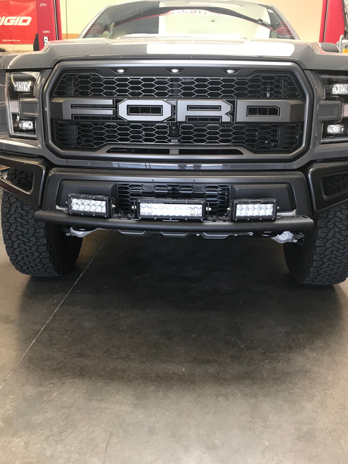 (2015+ F150 & 2017+ Raptor ) Single Tube Light Mount - stock bumper